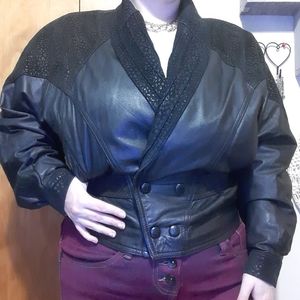 Vintage Black Texured Leather Cropped Bomber Jacket